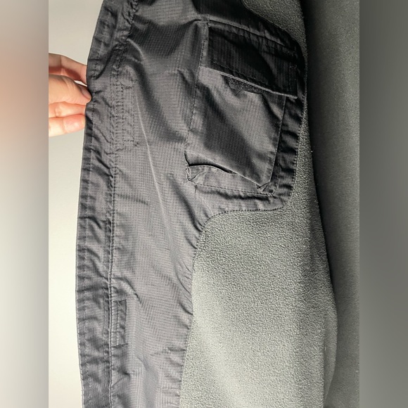 Men's Black Izod Perform X Coat Size Large. - Picture 7 of 15